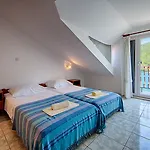 Malo * Lastovo