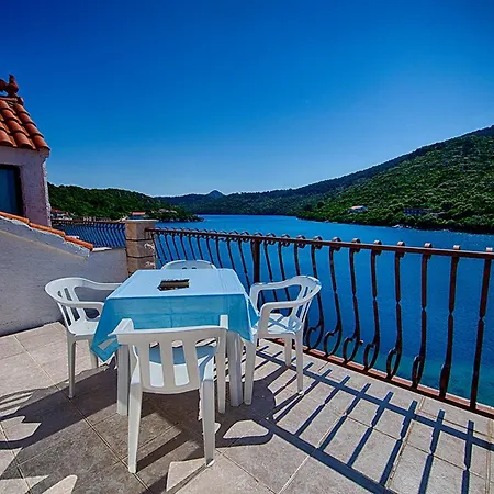 Apartment Malo *