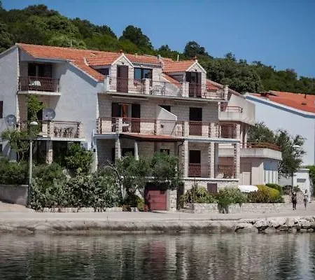 Malo Apartment *