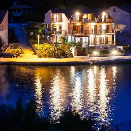 Apartment Malo Lastovo